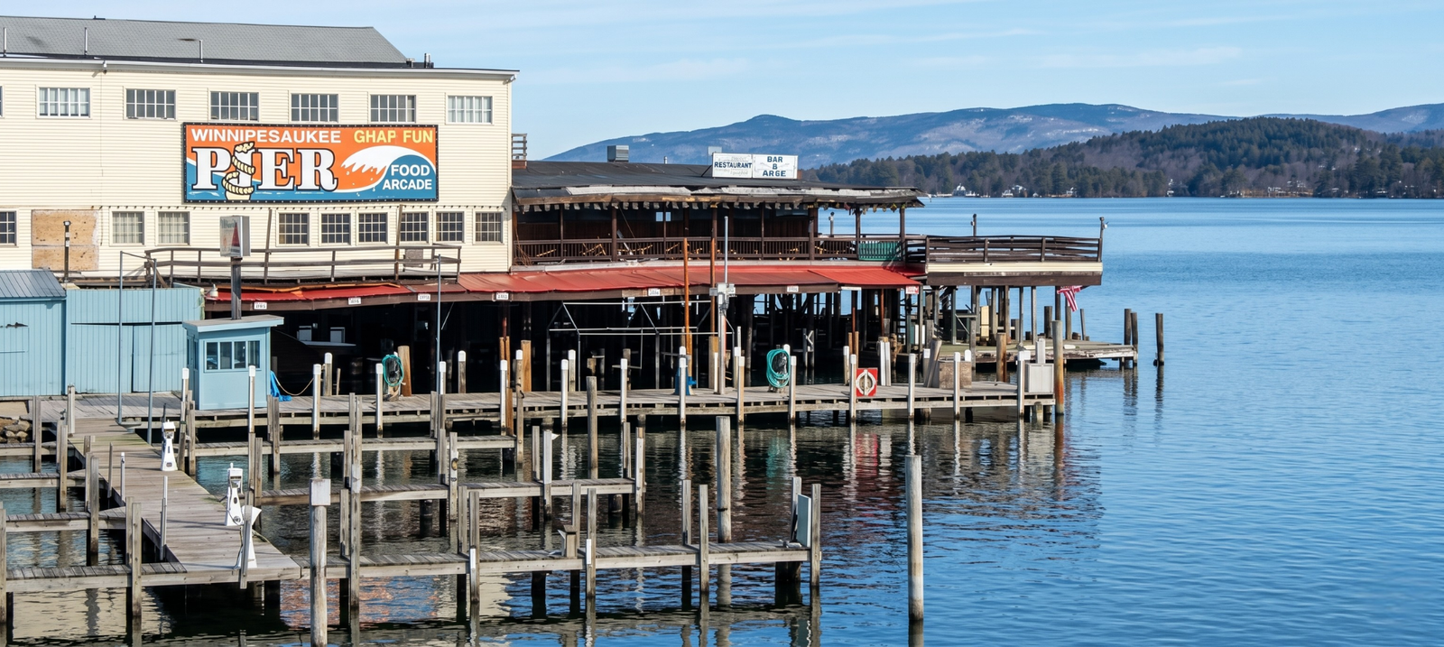 Boat restaurants